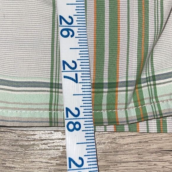 The North Face Mens Plaid Collared Short Sleeve Button Down Wicking Shirt Green - Picture 8 of 8